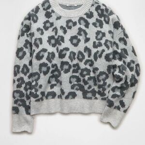 American Eagle Whoa So Soft Classic Crew Neck Sweater Animal Print Grey XL